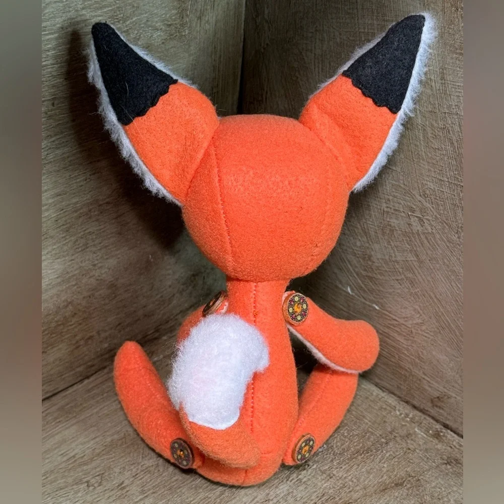 🦊✨ Handmade Woodland Fox Plush – Button-Jointed and Full of Charm! 🍂🧵 - Picture 4 of 6
